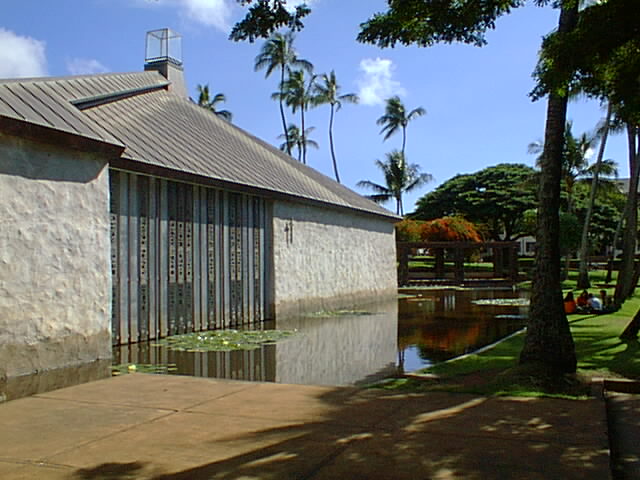 Punahou chapel pond