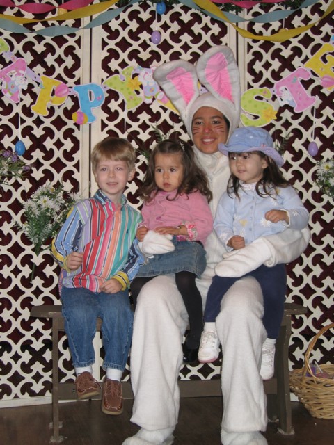 Lura, Gracie, Caelen, and the Easter Bunny